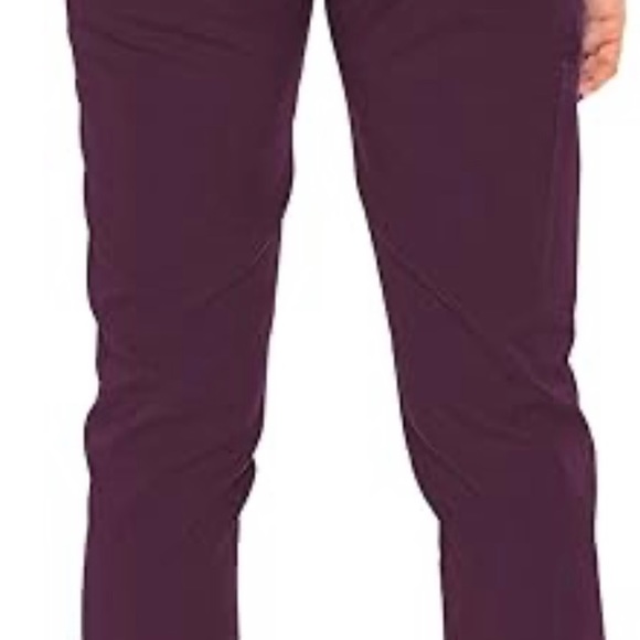 Med Couture Touch Women's Scrub Set - Picture 5 of 10